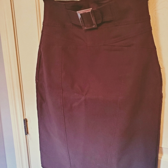 Classic pencil skirt! 🔥 - Picture 7 of 7